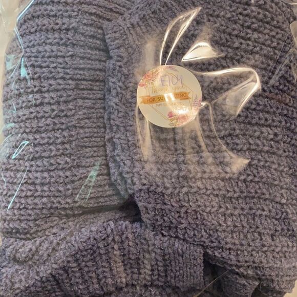 ✨ Pink Republic Twist Back Pullover Sweater✨ - Picture 12 of 12